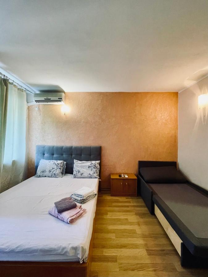 Апартаменты В Центре На Гагарина Dnipro Exterior photo